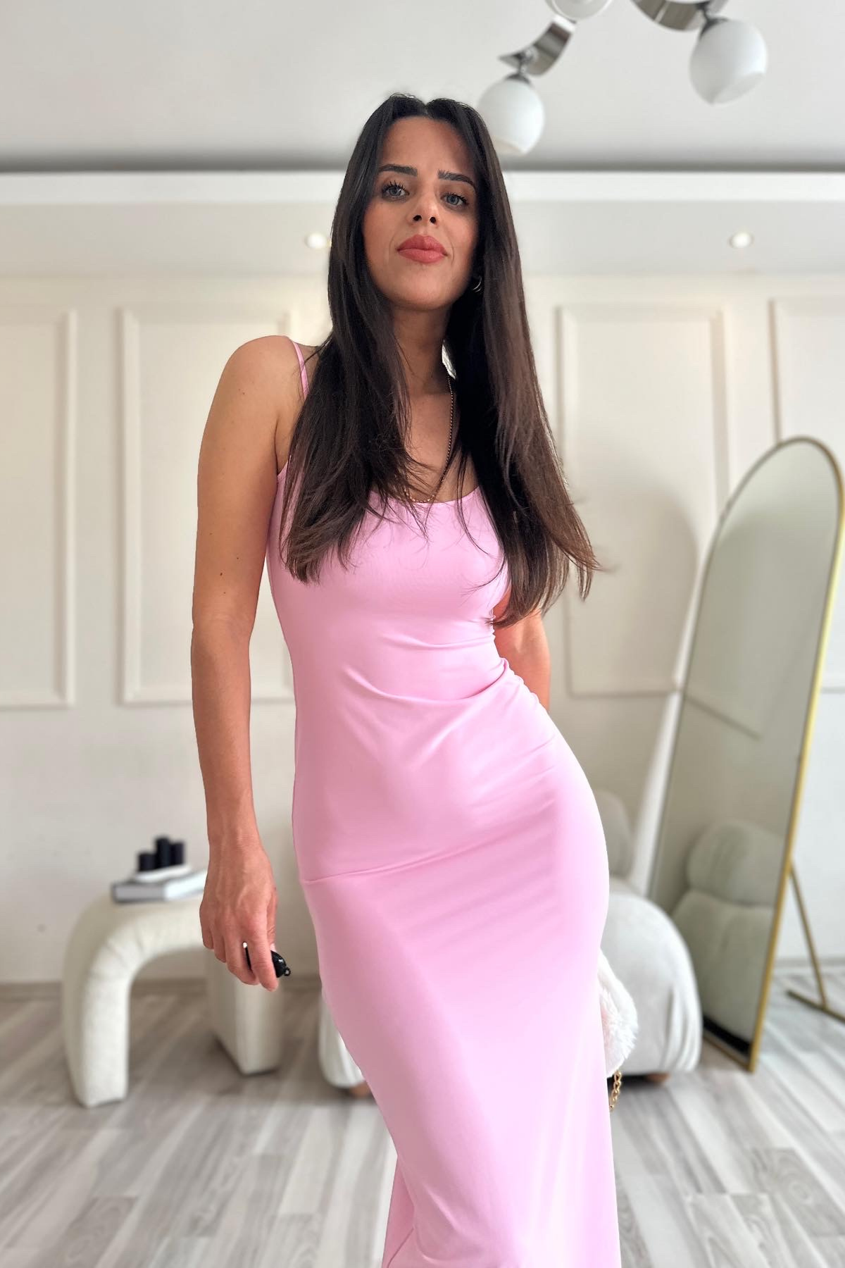 Pembe Sırtı Açık Premium Kalite