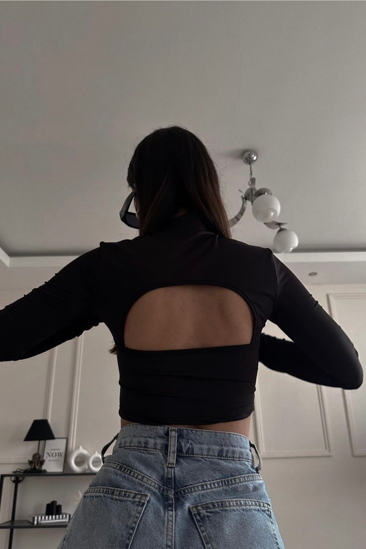 Siyah Sırtı Açık Crop 
