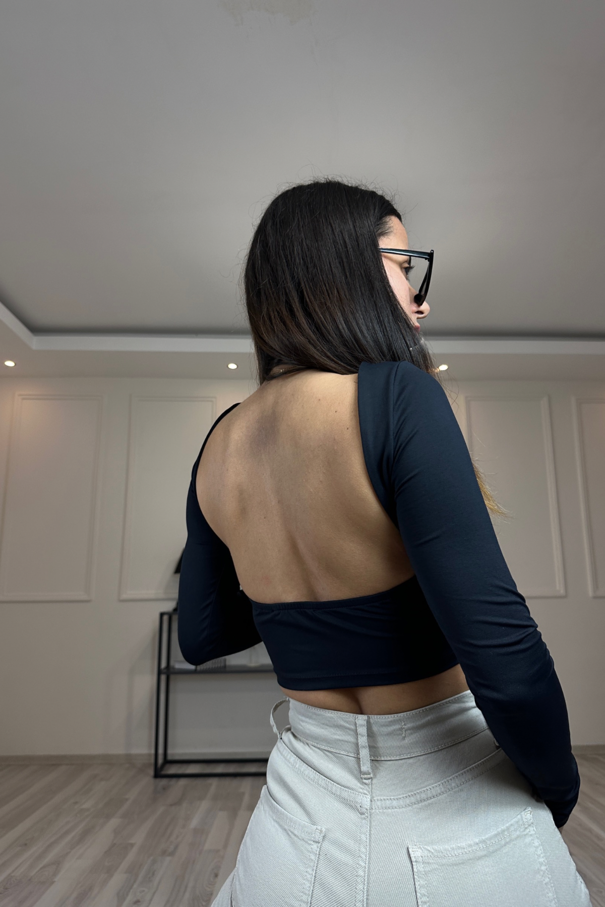 Siyah Uzun Kollu Sırtı Açık Crop
