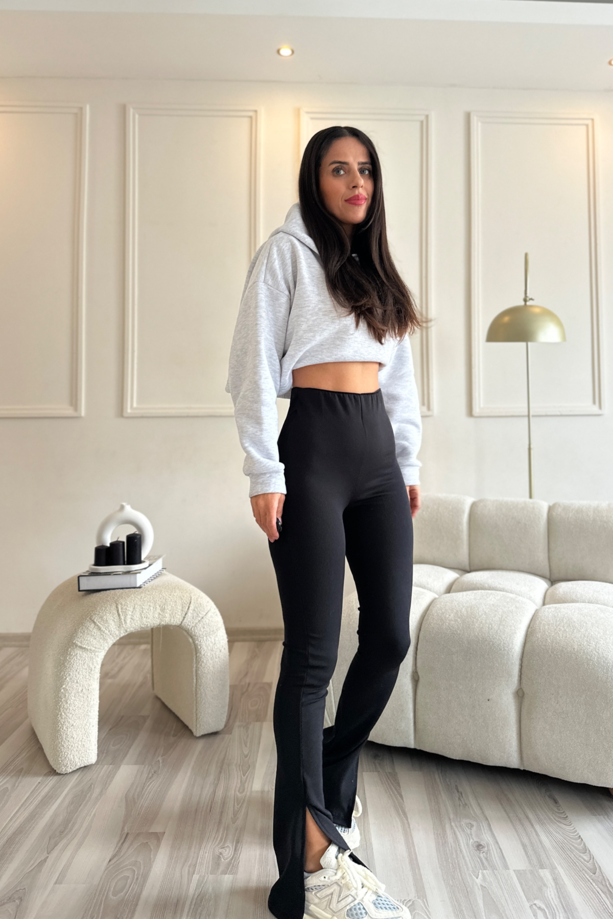 Yırtmaçlı Fitilli Siyah Pantolon 