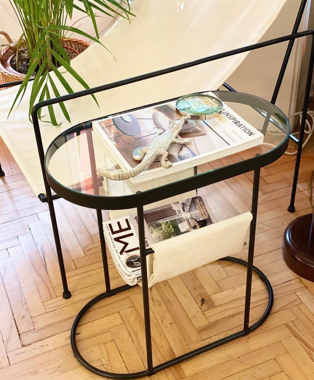 Minimal Metal Dergilikli Sehpa