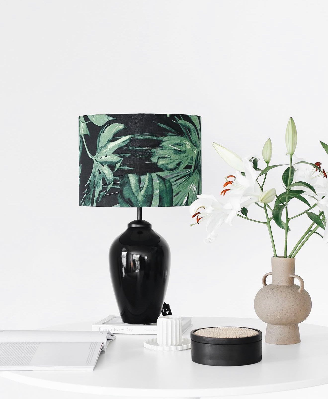 Monstera Siyah El Yapımı Abajur