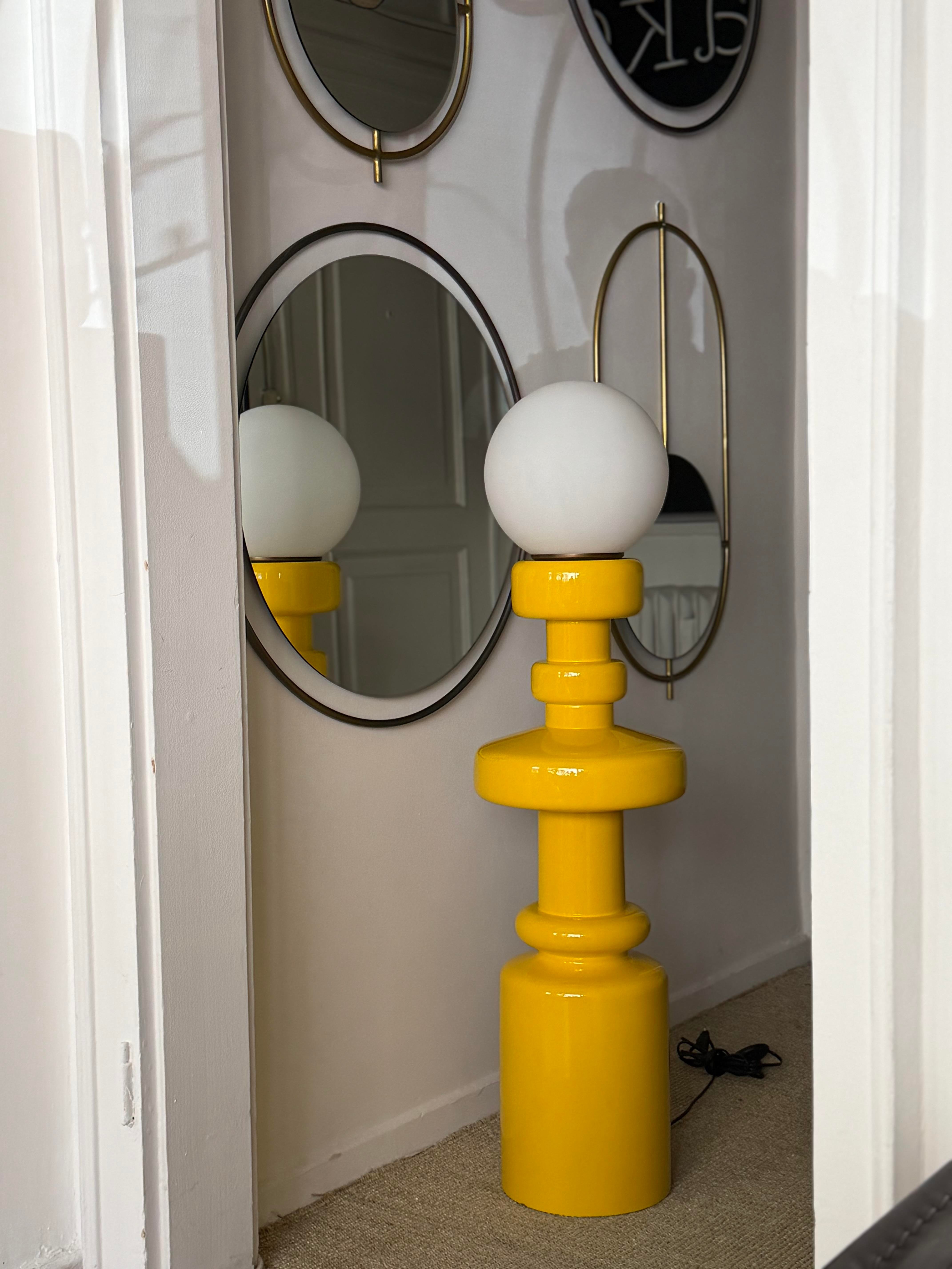 Sarı Lisboa Ahşap Lambader