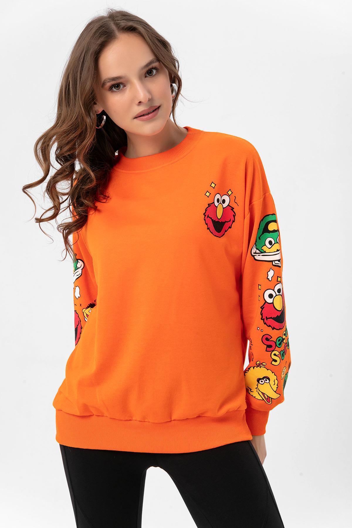 Kadın Baskı Detaylı Bisiklet Yaka Oversize Sweatshirt 245222 -