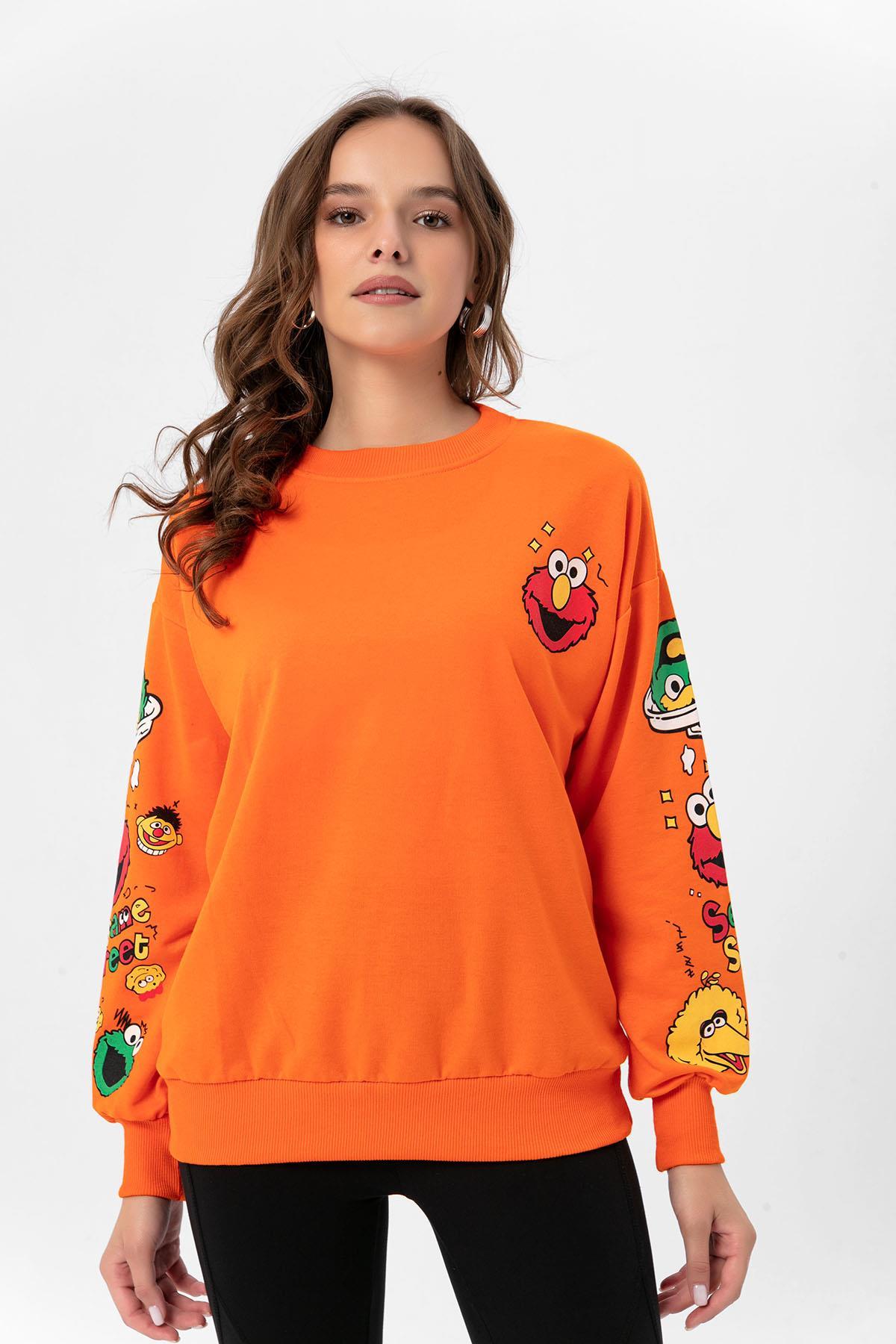 Kadın Baskı Detaylı Bisiklet Yaka Oversize Sweatshirt 235262 -
