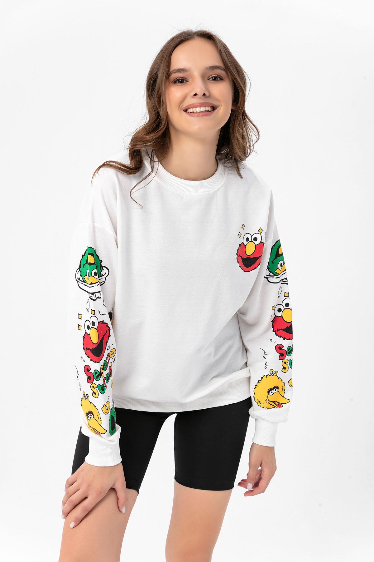Kadın Baskı Detaylı Bisiklet Yaka Oversize Sweatshirt 245222 -