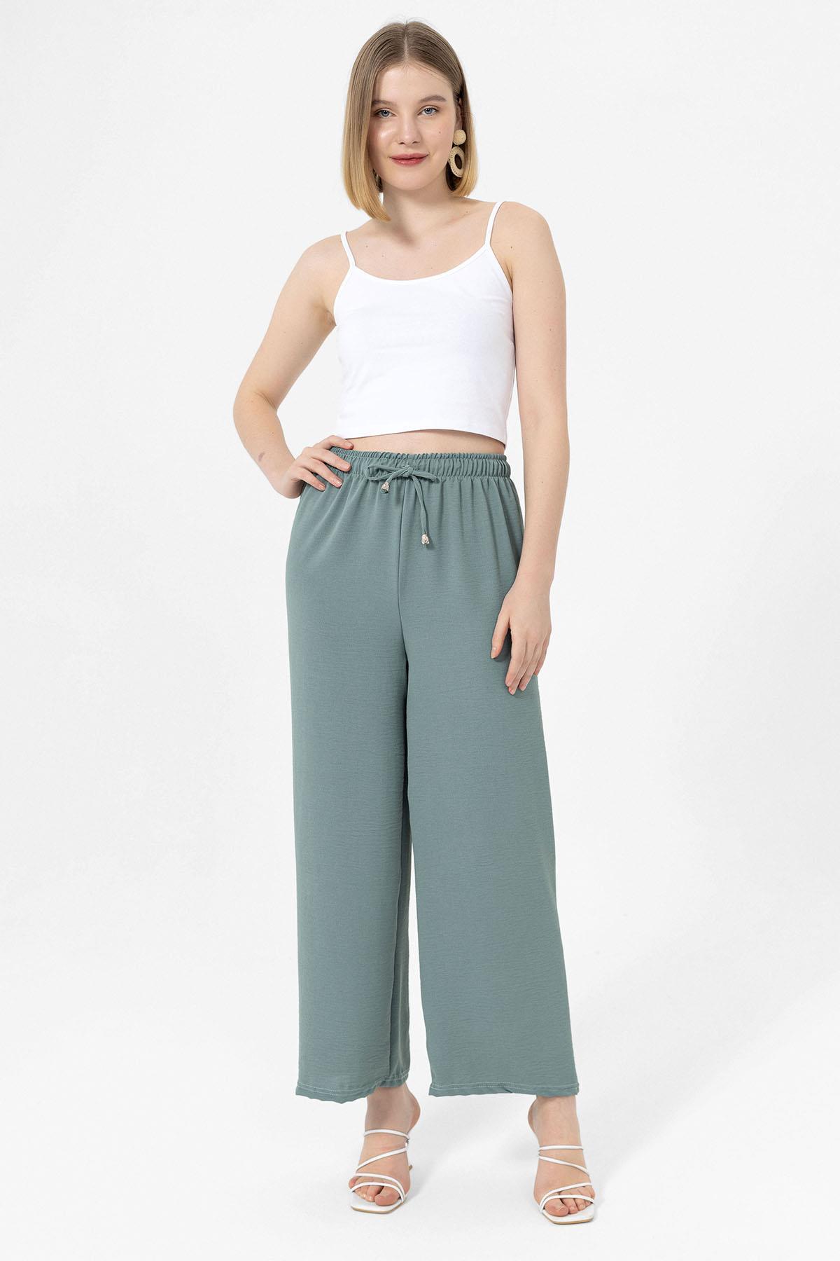 Kadın Beli Lastik Detaylı Bol Paça Pantolon 240240 -