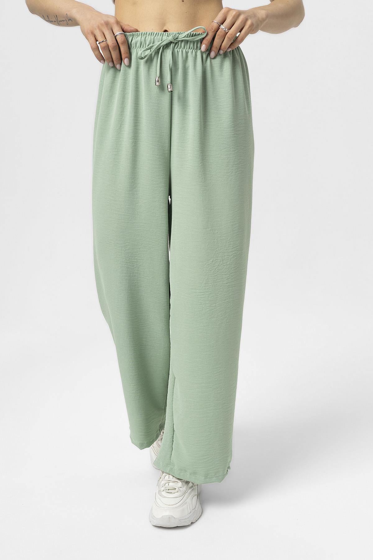 Kadın Beli Lastik Detaylı Bol Paça Pantolon 240240 -