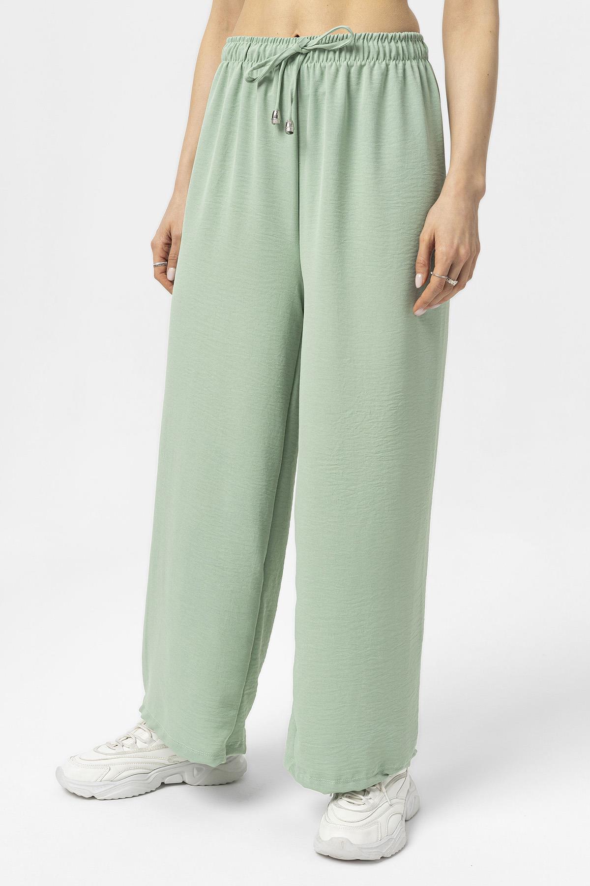 Kadın Beli Lastik Detaylı Bol Paça Pantolon 240240 -