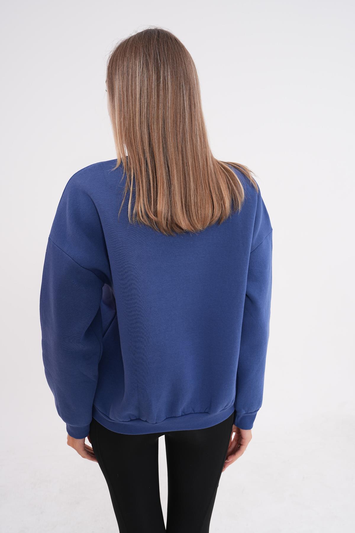 Kadın Bisiklet Yaka Üç İplik Oversize Sweatshirt 245075 -