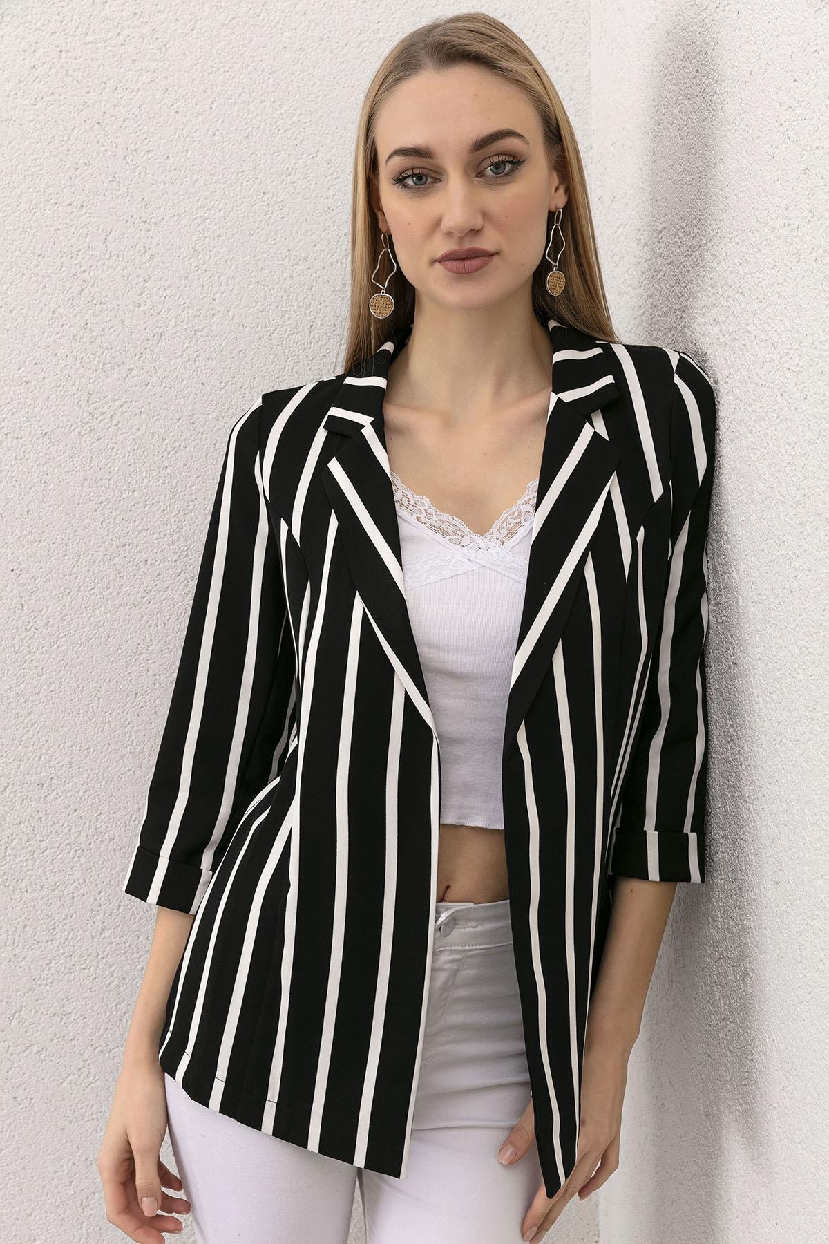 Kadın Çizgi Detaylı Önü Açık Blazer Ceket