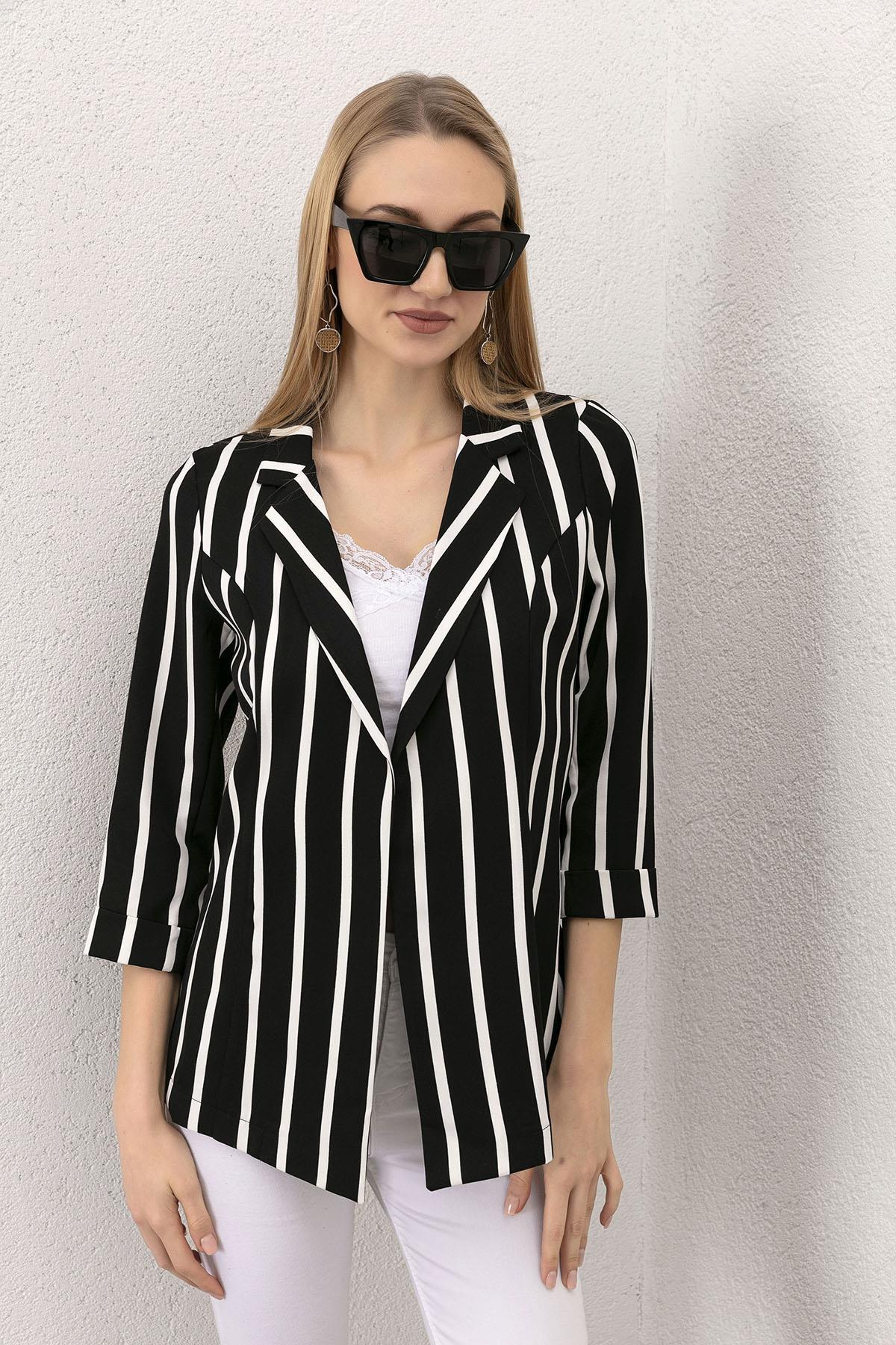 Kadın Çizgi Detaylı Önü Açık Blazer Ceket