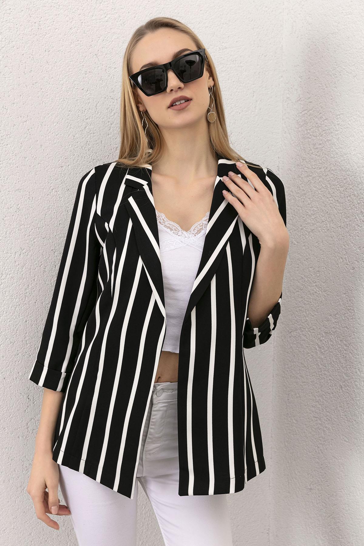Kadın Çizgi Detaylı Önü Açık Blazer Ceket