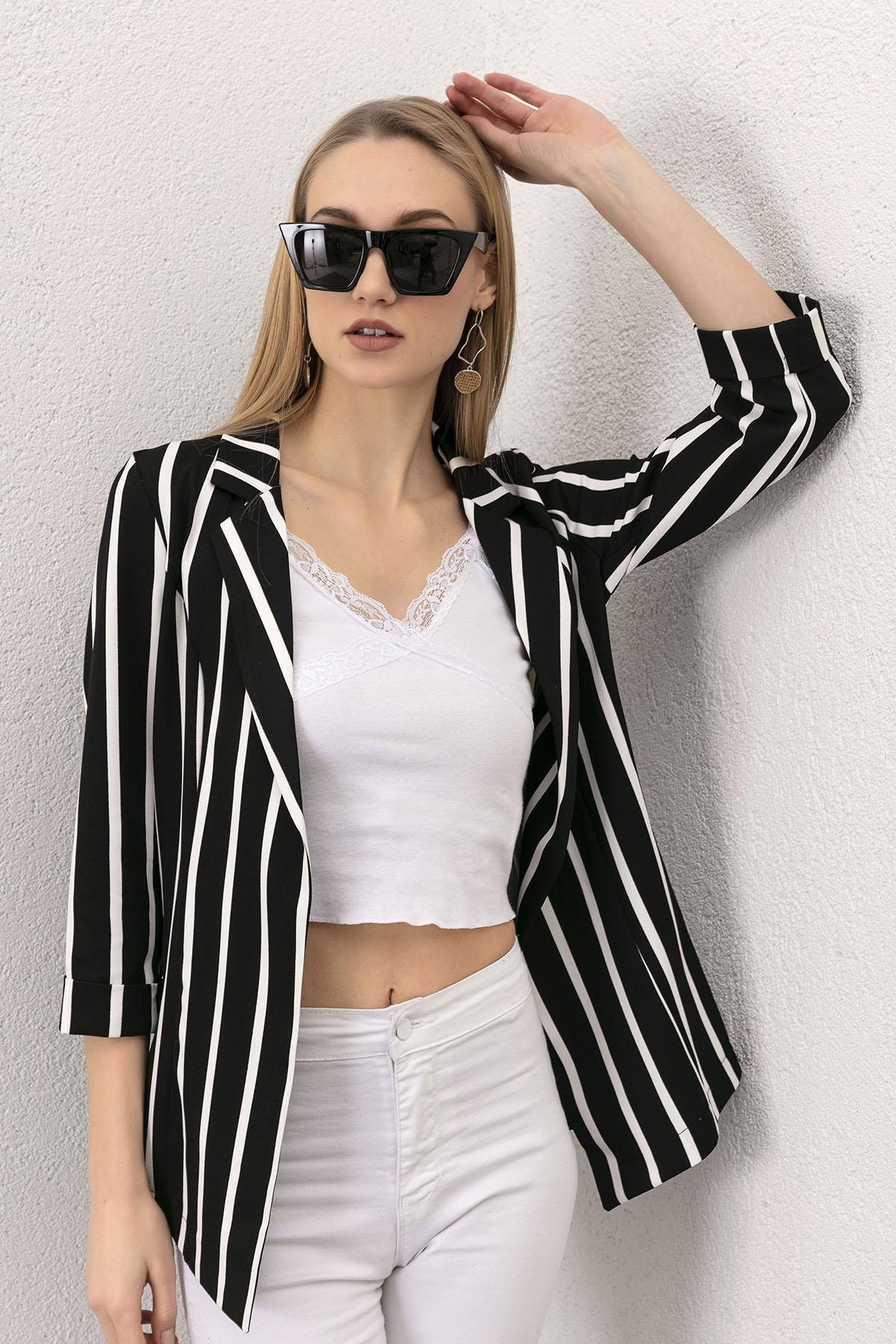 Kadın Çizgi Detaylı Önü Açık Blazer Ceket