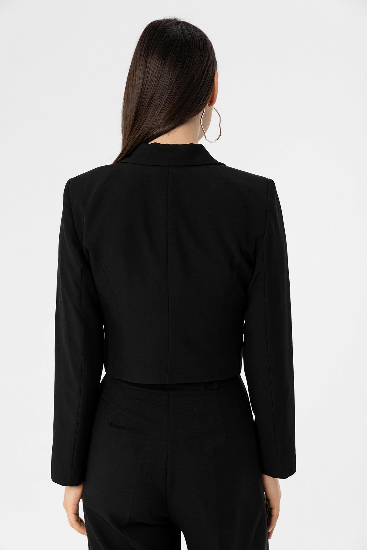 Kadın Düğme Kapamalı Crop Blazer Ceket