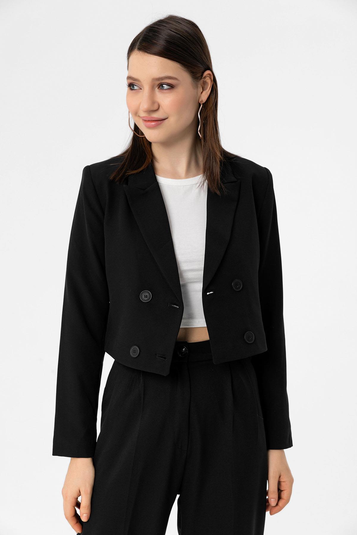 Kadın Düğme Kapamalı Crop Blazer Ceket