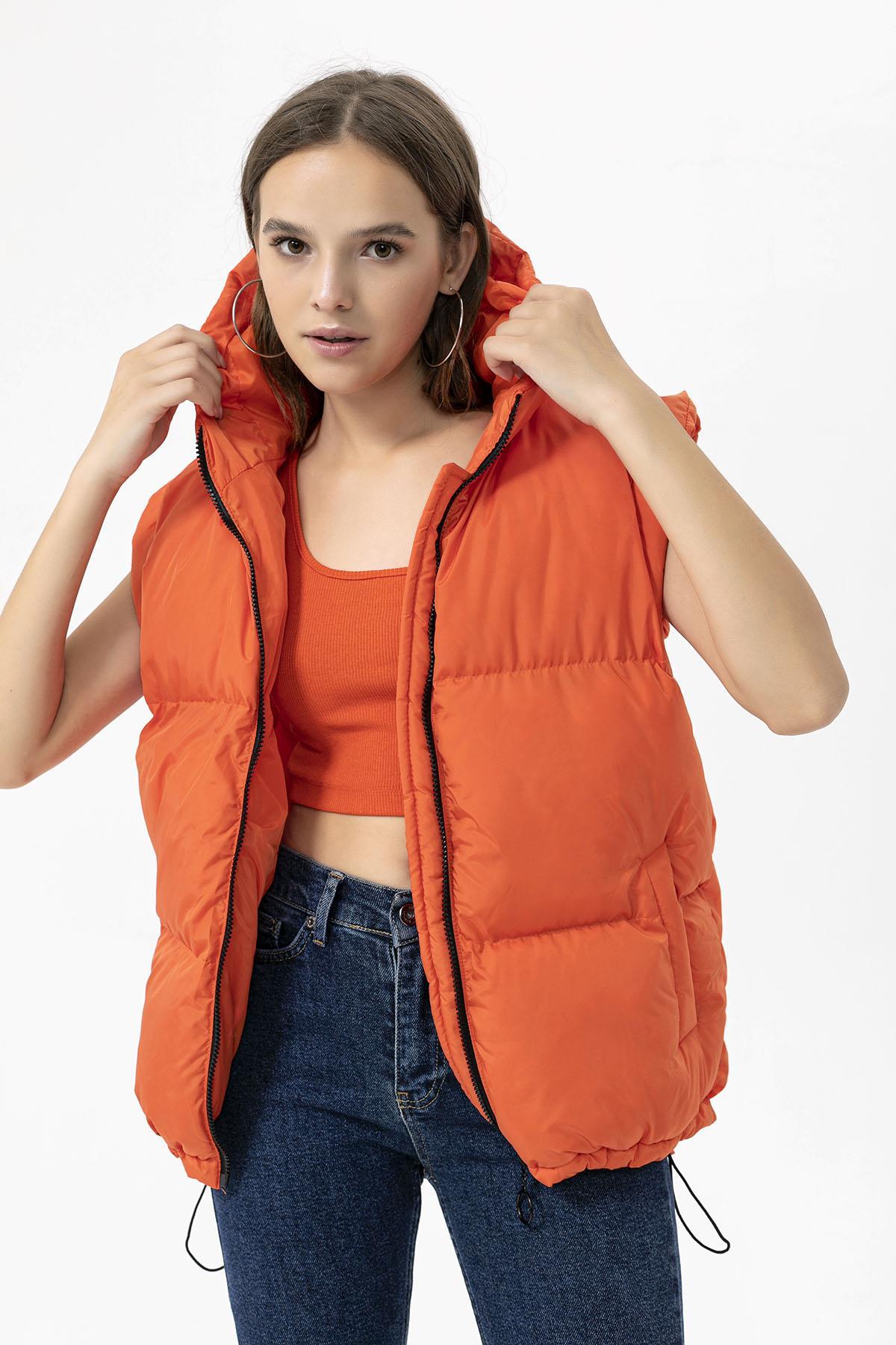 Kadın Jel Dolgulu Kapüşonlu Oversize Şişme Yelek 235015 -