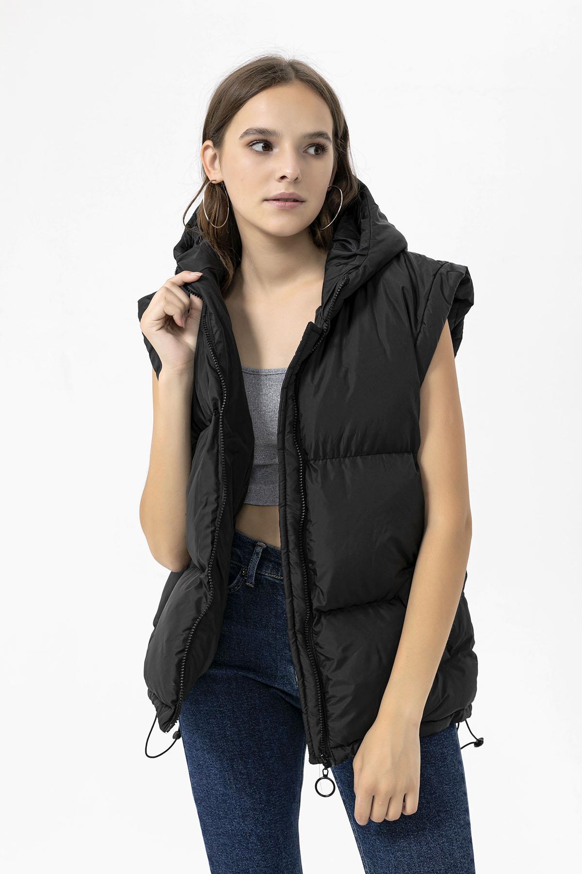 Kadın Jel Dolgulu Kapüşonlu Oversize Şişme Yelek 235015 -