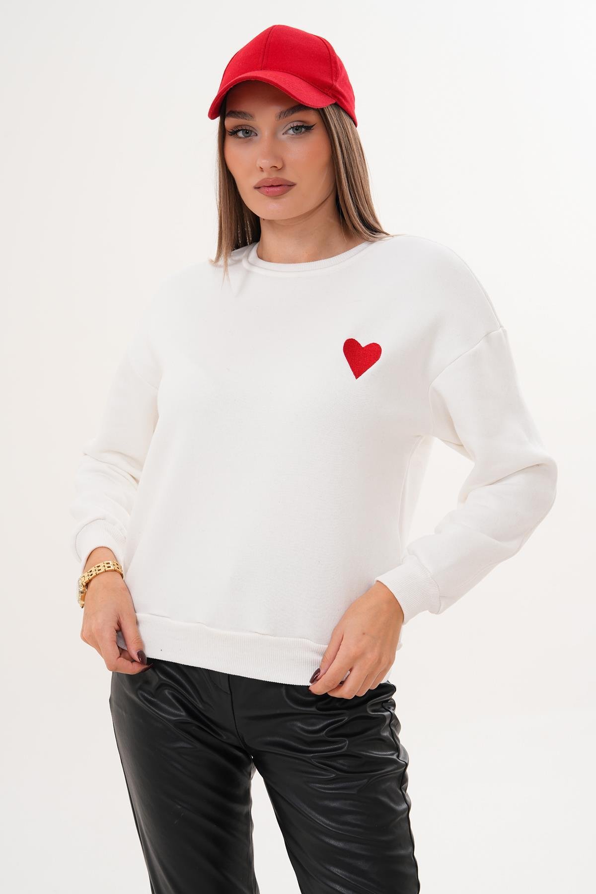 Kadın Kalp Nakışlı Üç İplik Sweatshirt 255008 -