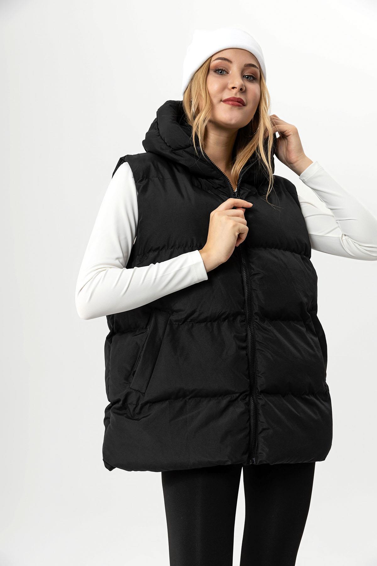 Kadın Kapüşon Detaylı Oversize Şişme Yelek