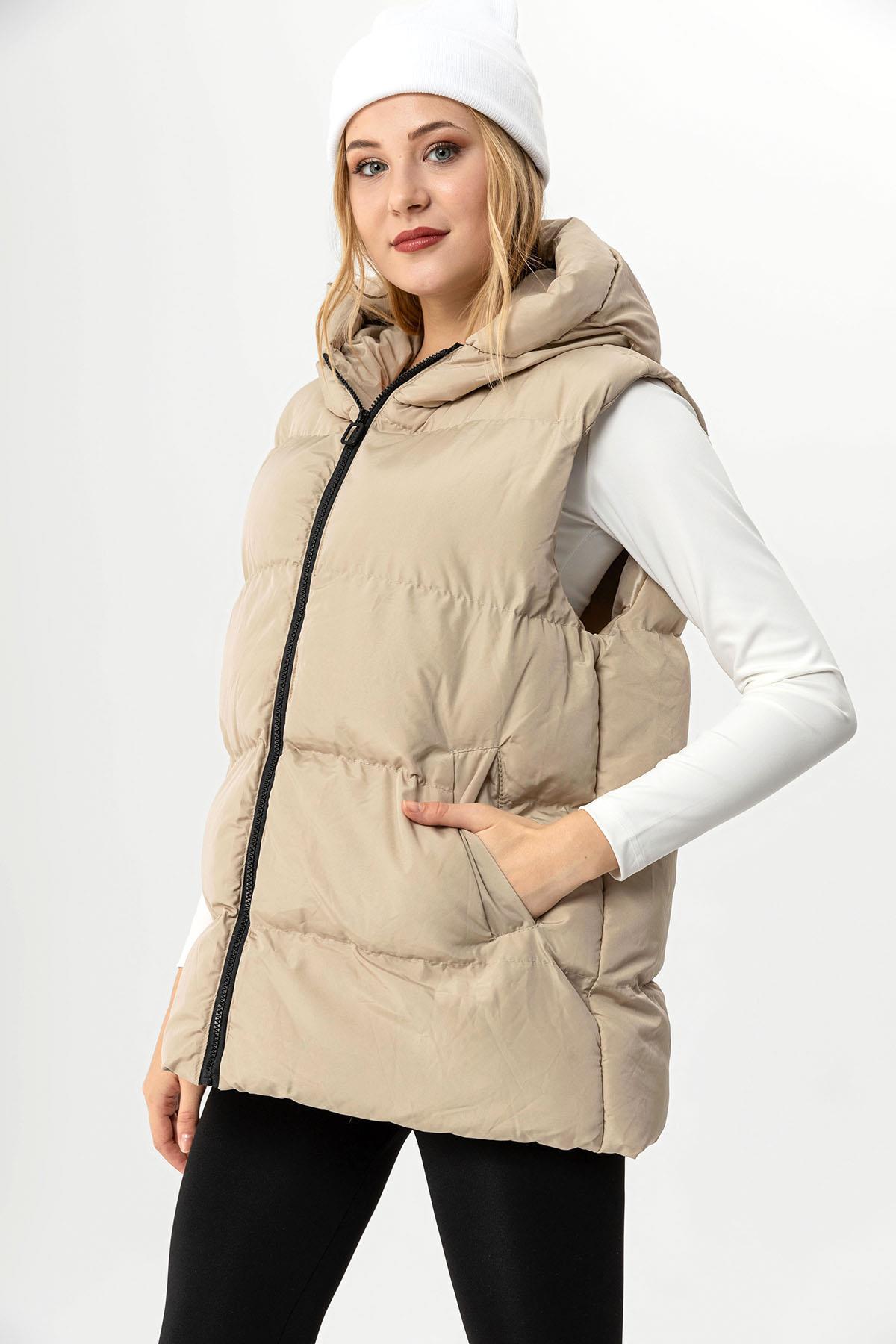 Kadın Kapüşon Detaylı Oversize Şişme Yelek