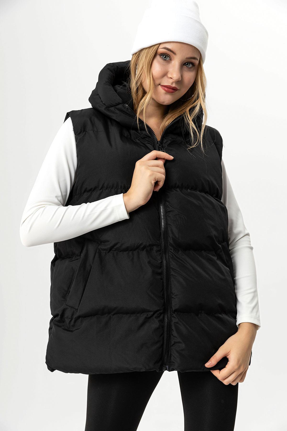 Kadın Kapüşon Detaylı Oversize Şişme Yelek