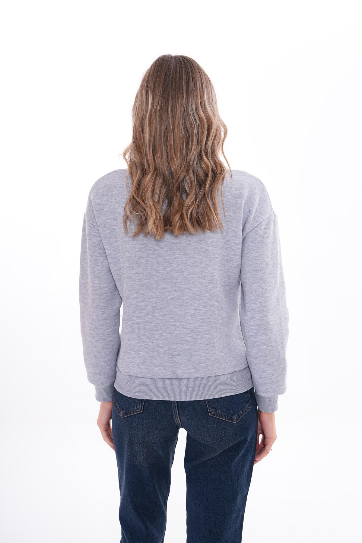 Kadın Önü Nakış Detaylı Üç İplik Sweatshirt 245328 -