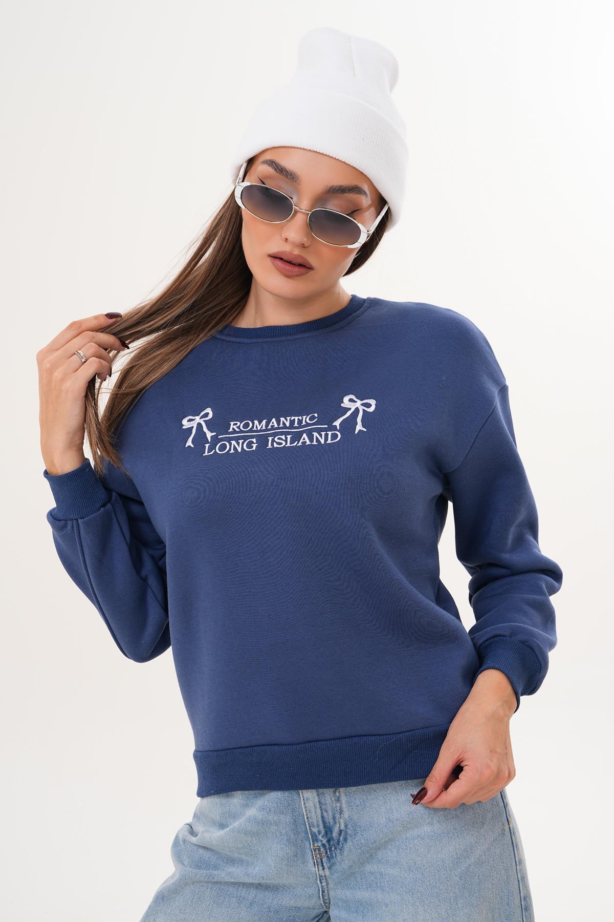 Kadın Önü Nakış Detaylı Üç İplik Sweatshirt 255007 -