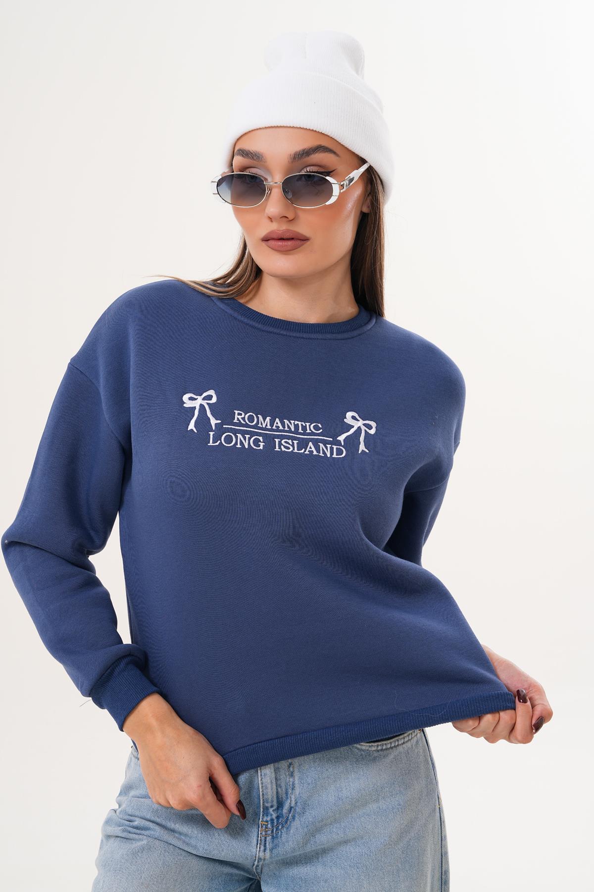Kadın Önü Nakış Detaylı Üç İplik Sweatshirt 255007 -