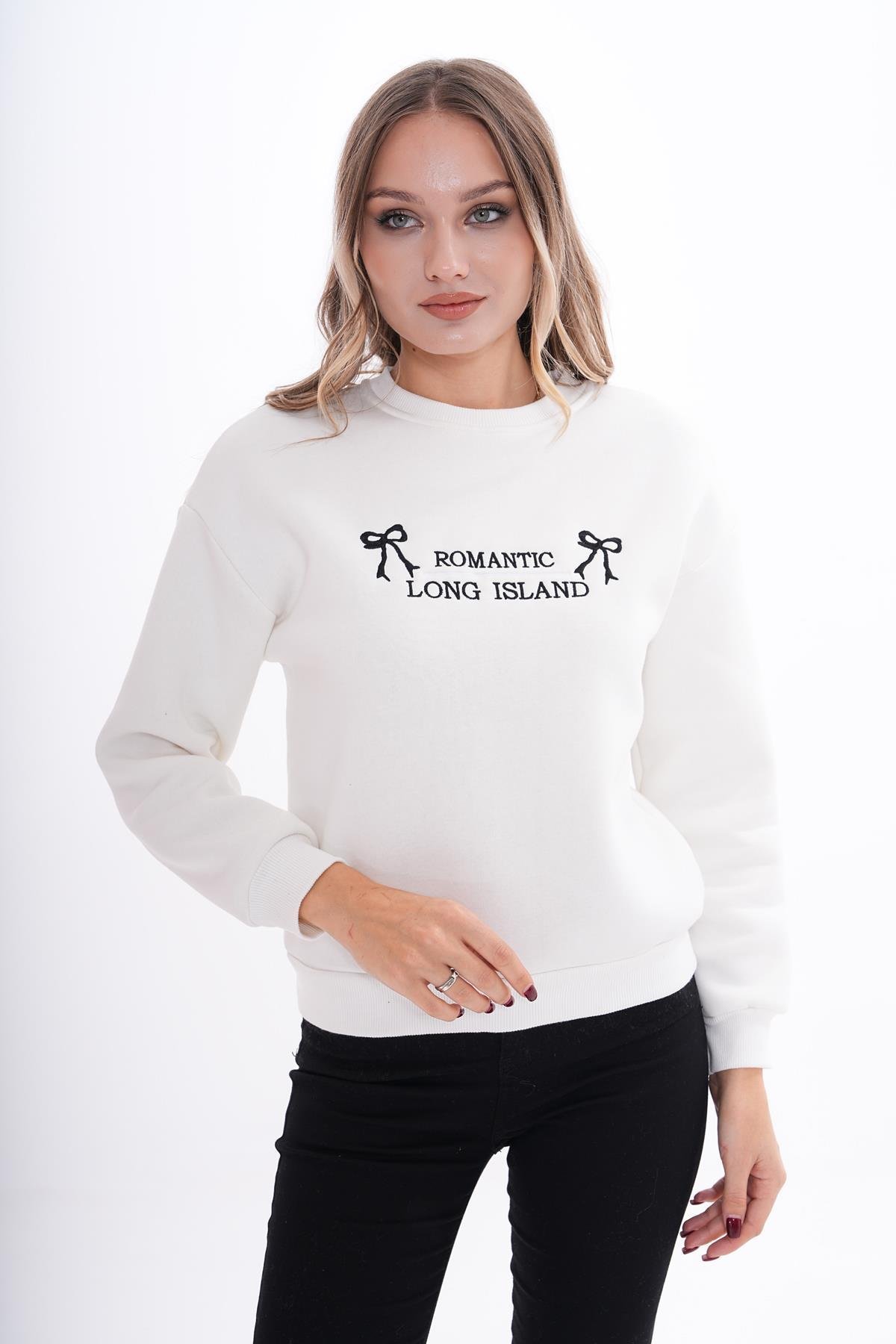 Kadın Önü Nakış Detaylı Üç İplik Sweatshirt 245328 -