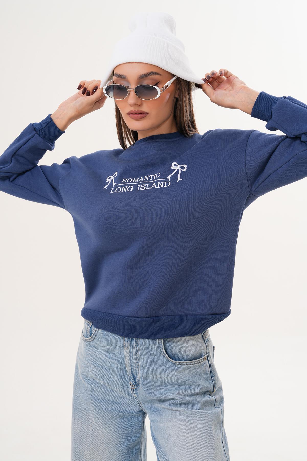 Kadın Önü Nakış Detaylı Üç İplik Sweatshirt 255007 -
