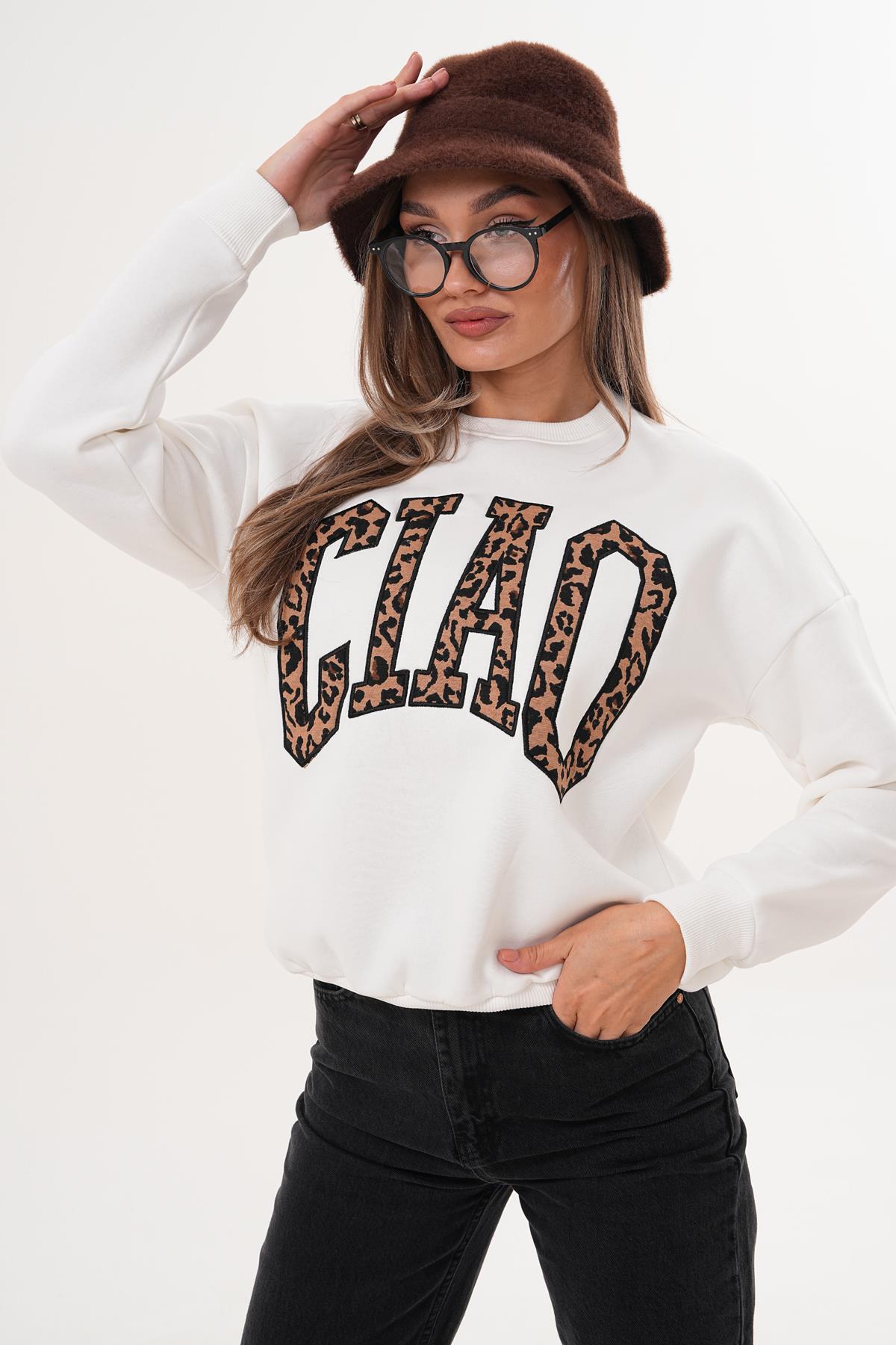 Kadın Önü Yazı Detaylı Üç İplik Sweatshirt 255365 -