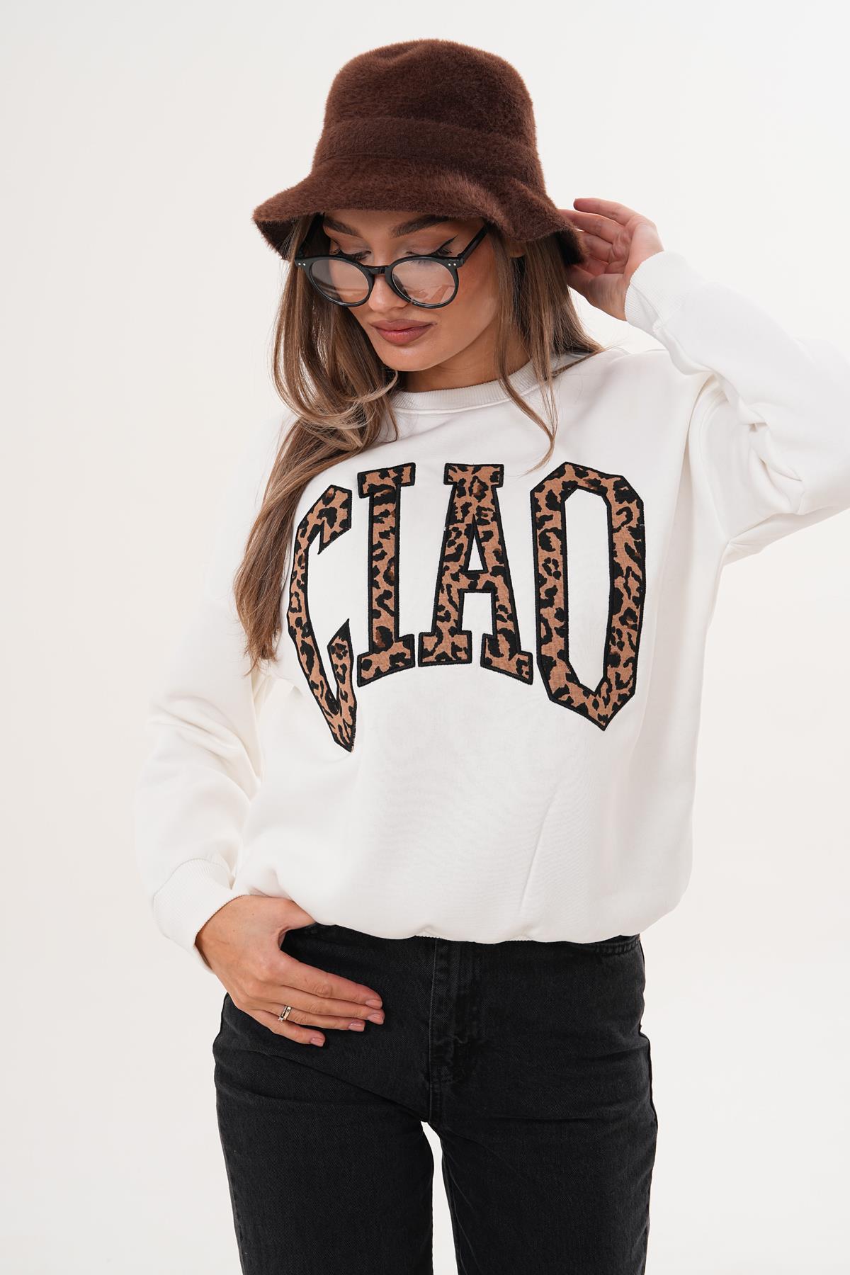 Kadın Önü Yazı Detaylı Üç İplik Sweatshirt 255365 -