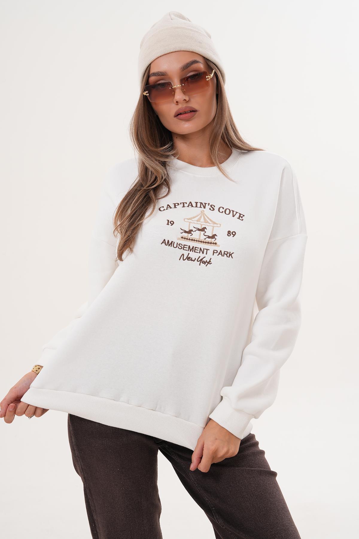 Kadın Önü Yazı Nakışlı Üç İplik Sweatshirt 255366 -
