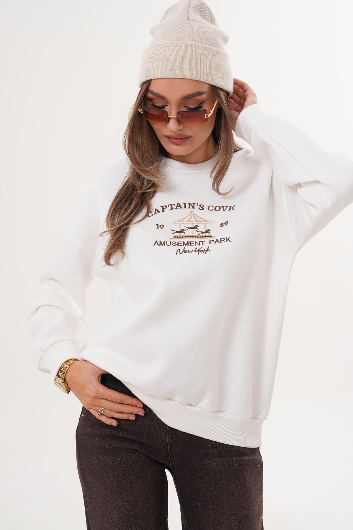 Kadın Önü Yazı Nakışlı Üç İplik Sweatshirt 255366 -