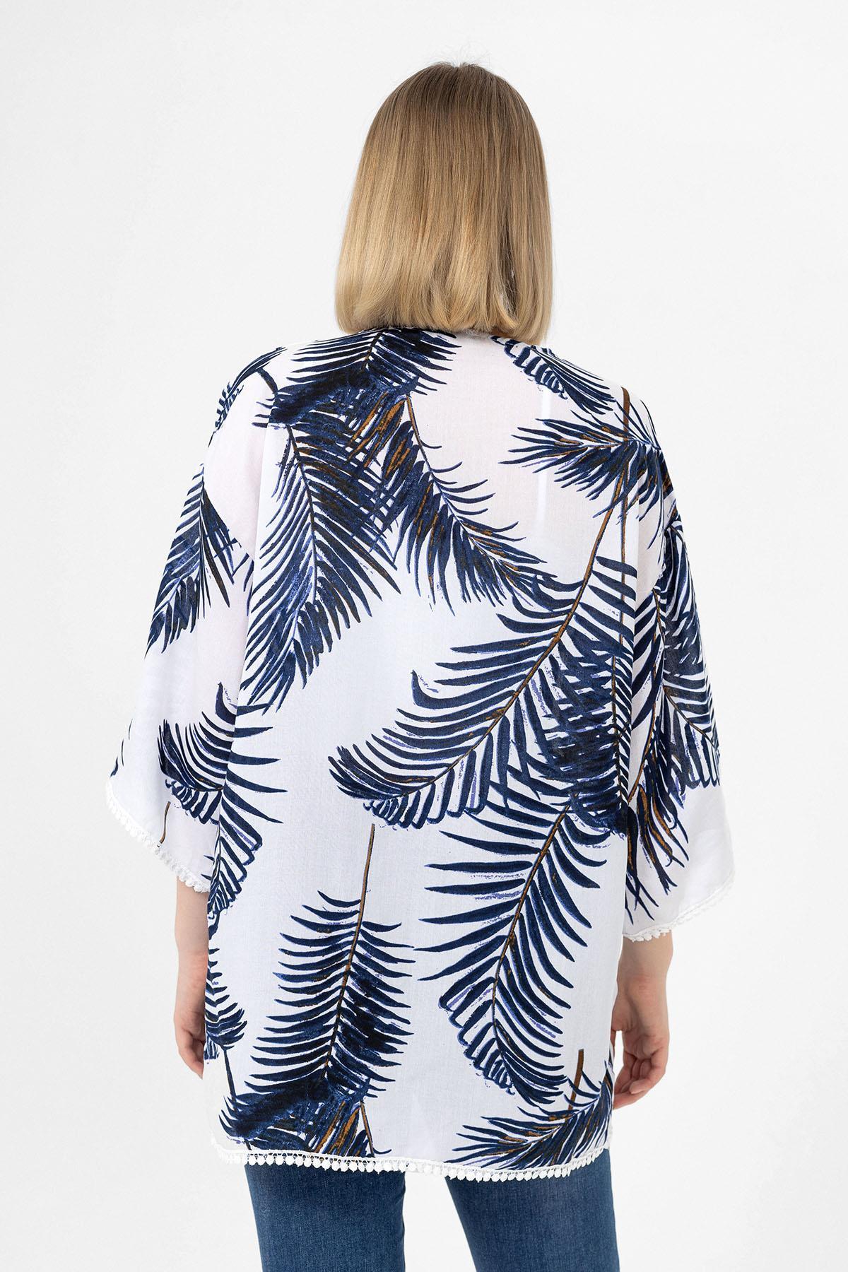 Kadın Palmiye Güpür Detaylı Viskon Kimono Ceket