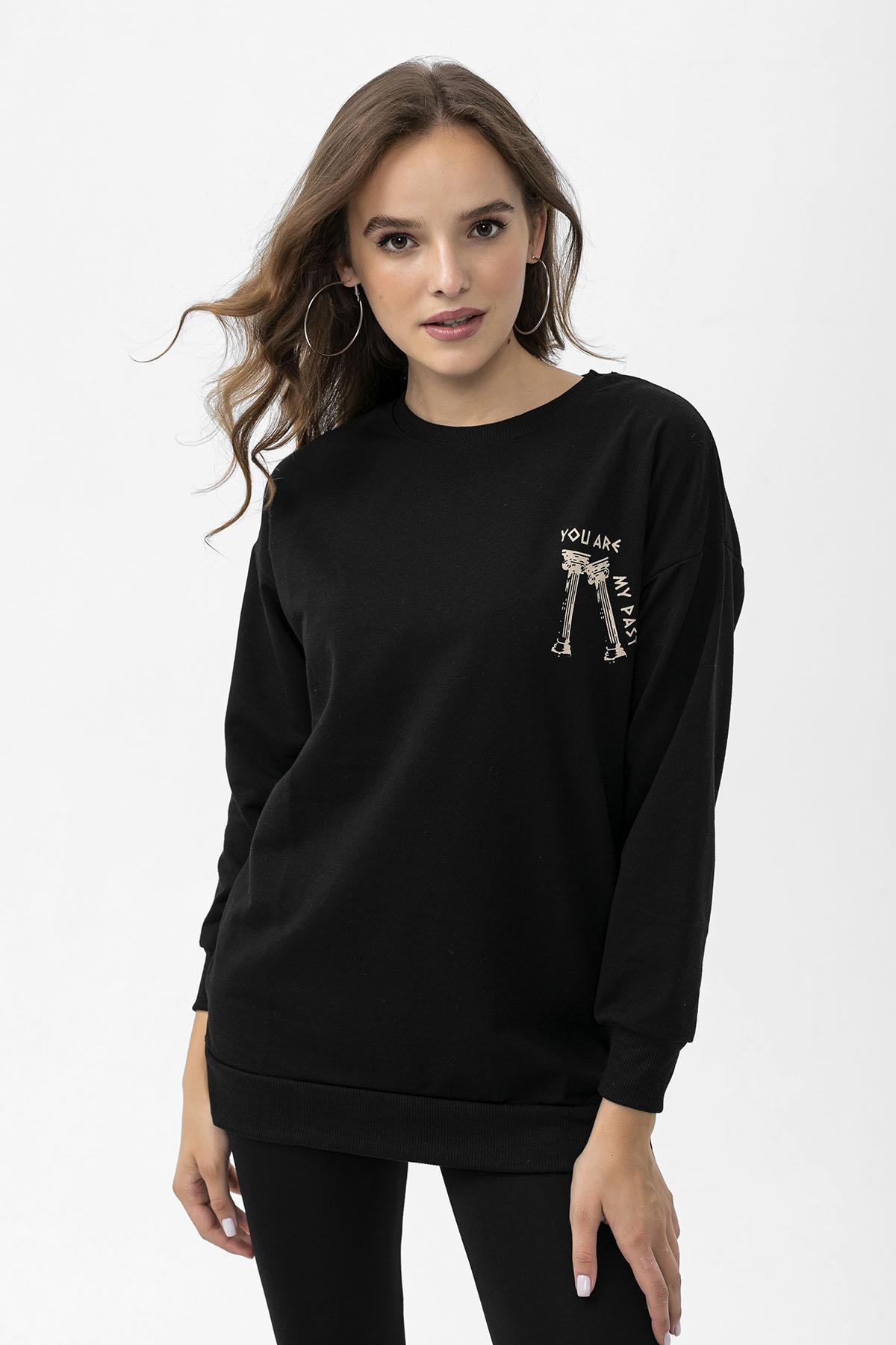 Kadın Sırt Baskı Detaylı Yan Yırtmaçlı Oversize Sweatshirt