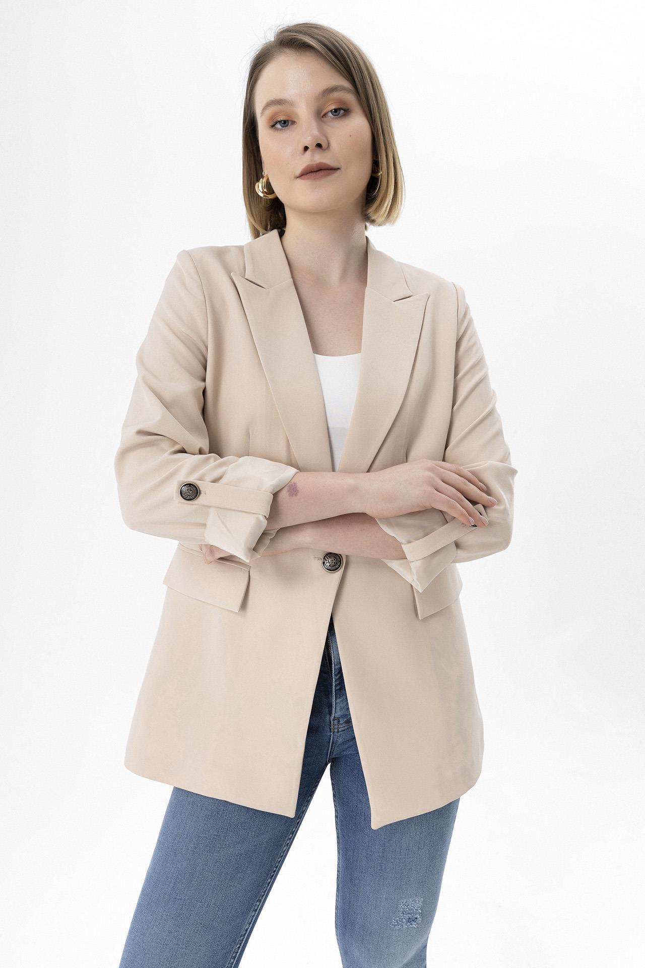 Kadın Tek Düğme Kapamalı Blazer Ceket