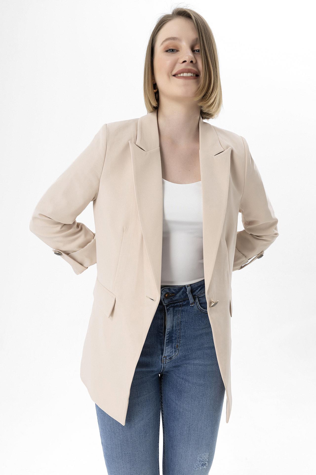 Kadın Tek Düğme Kapamalı Blazer Ceket