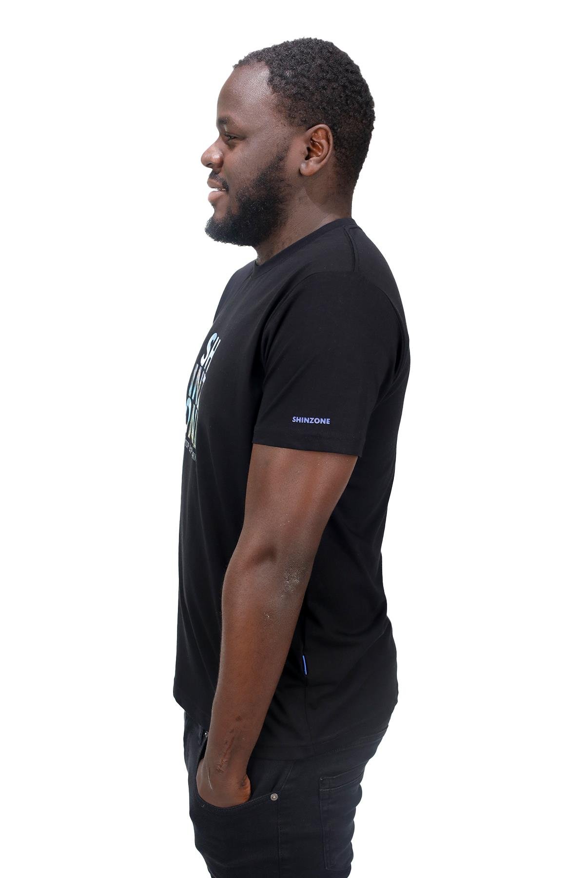T-ShirtShinzoneErkek Bisiklet Yaka Standart Fit Göğüs Baskılı Siyah T-Shirt
