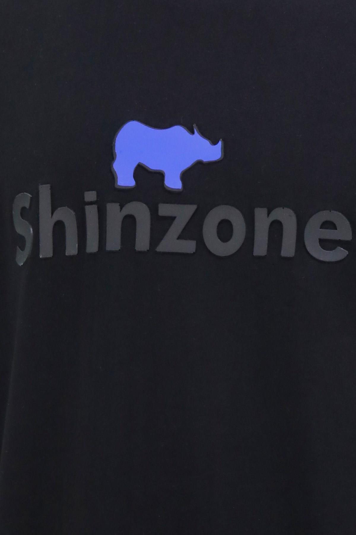 T-ShirtShinzoneErkek Bisiklet Yaka Standart Fit Kabartma Göğüs Baskılı Siyah T-Shirt