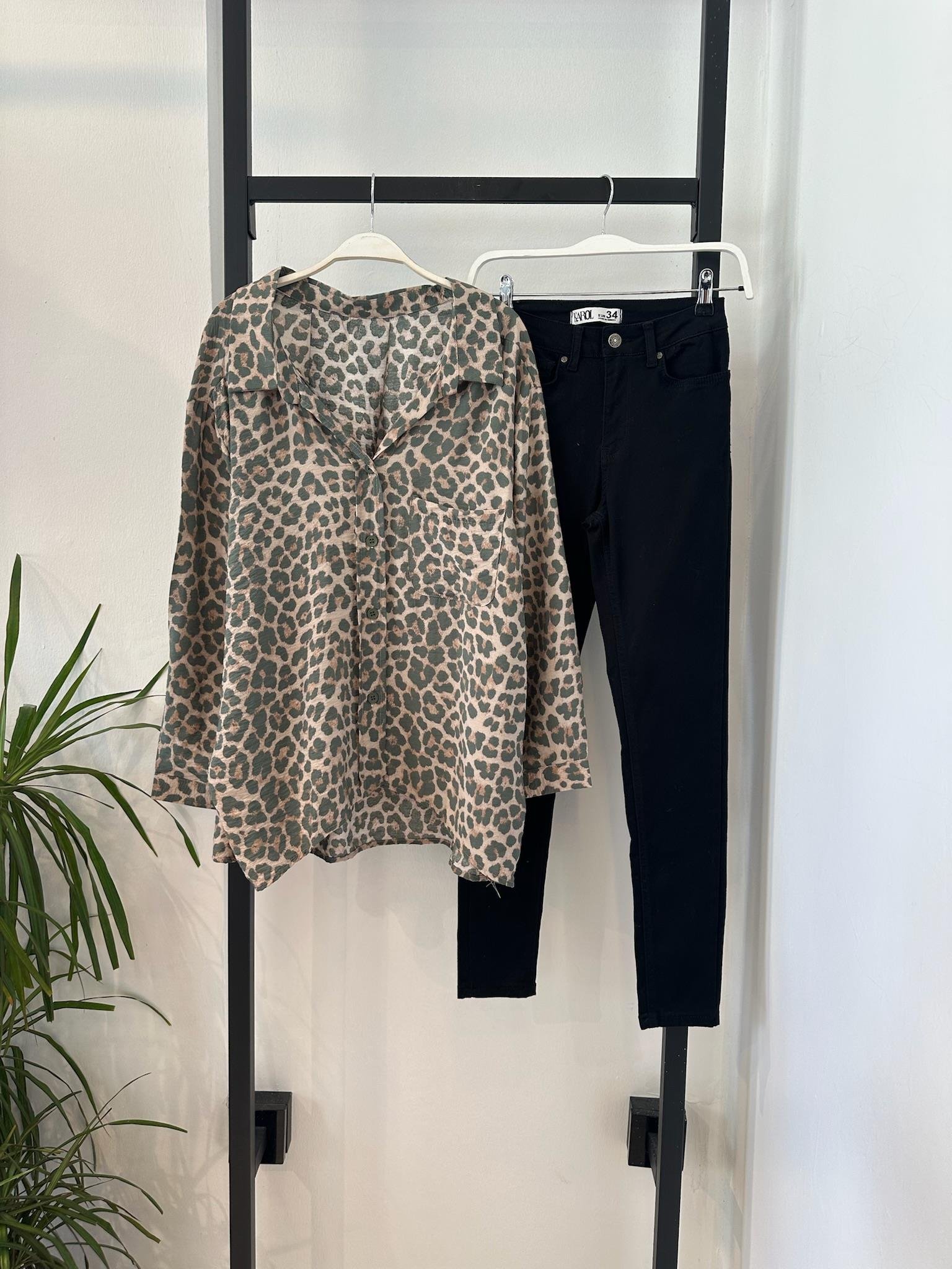 Leopar Detaylı Gömlek