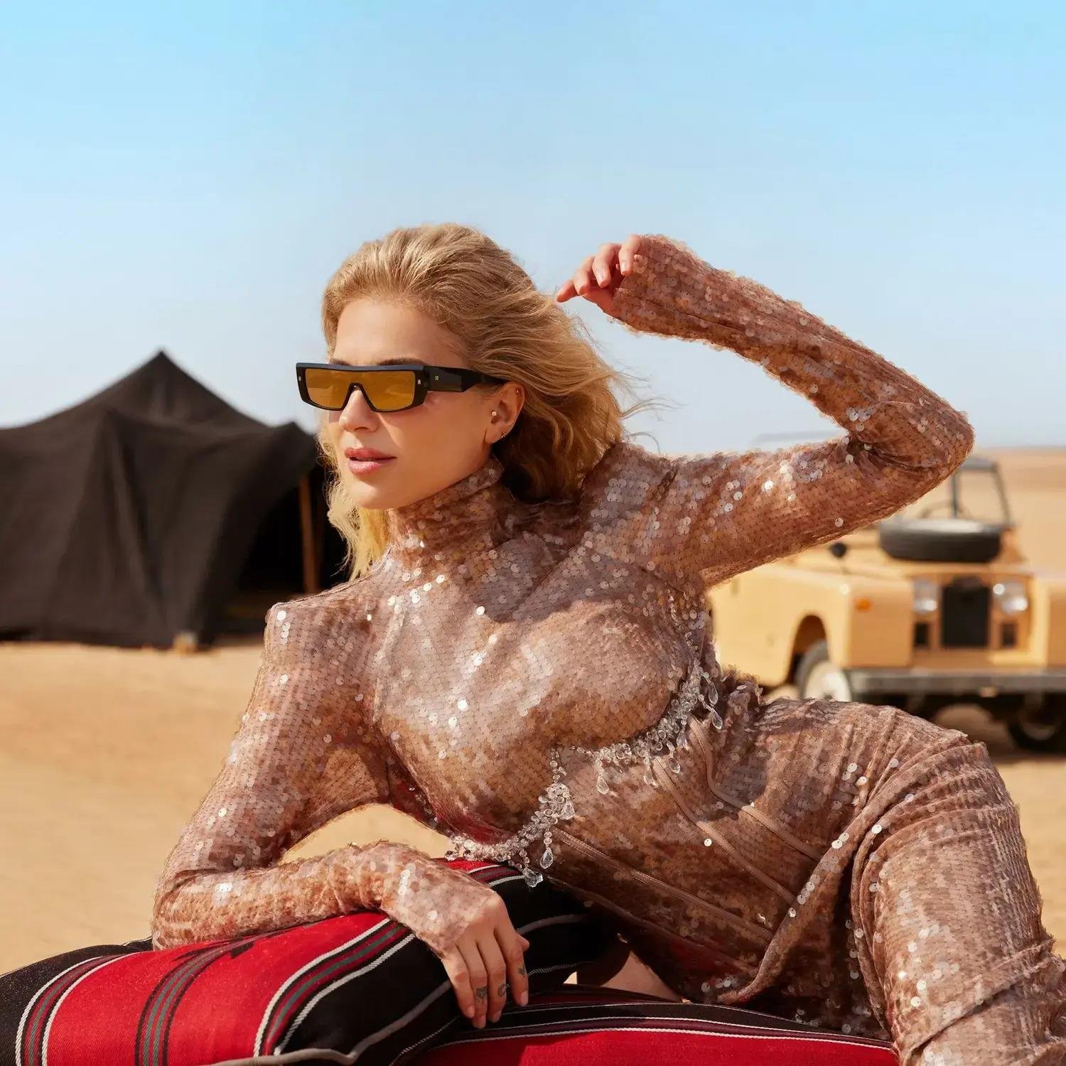 Hermossa HM 1589 C4 125 Aynalı Unisex Dikdörtgen Siyah Kemik Güneş Gözlüğü