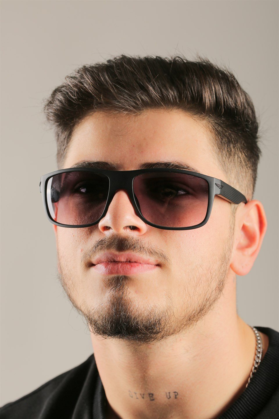 Police SPL B39 0U28 Erkek Güneş Gözlüğü