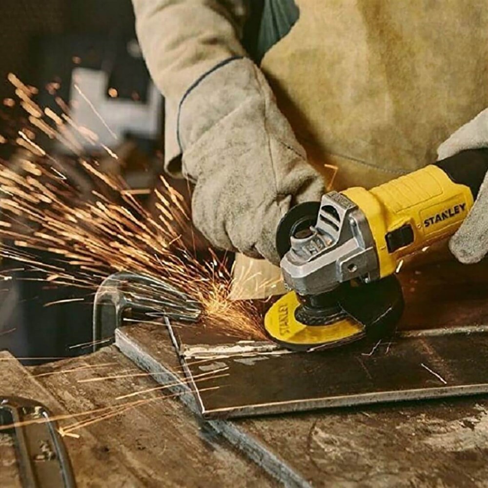 Stanley Avuç Taşlama Makinesi 750 W 115 Mm