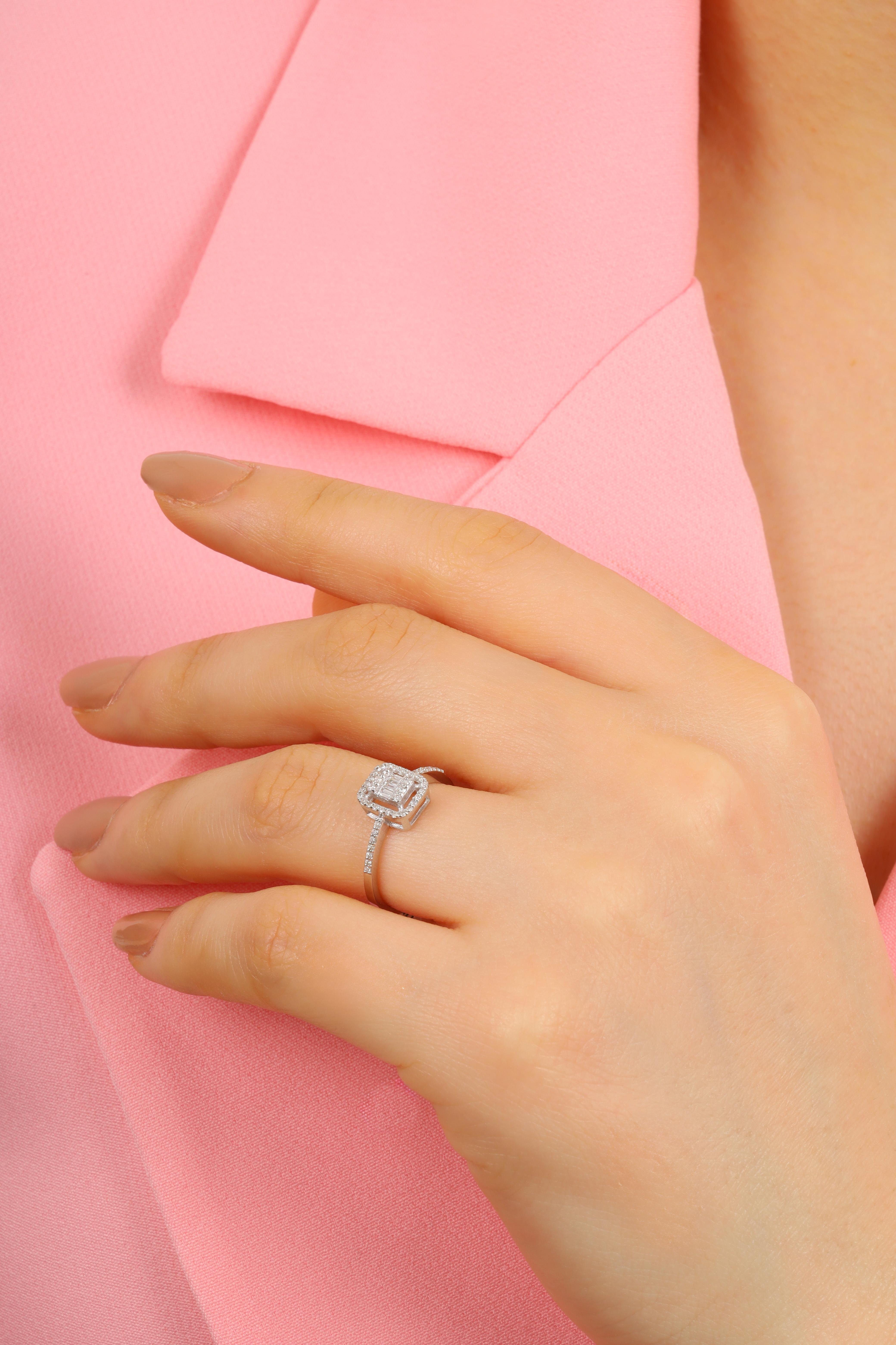0.21 CT. BAGET PIRLANTA YÜZÜK