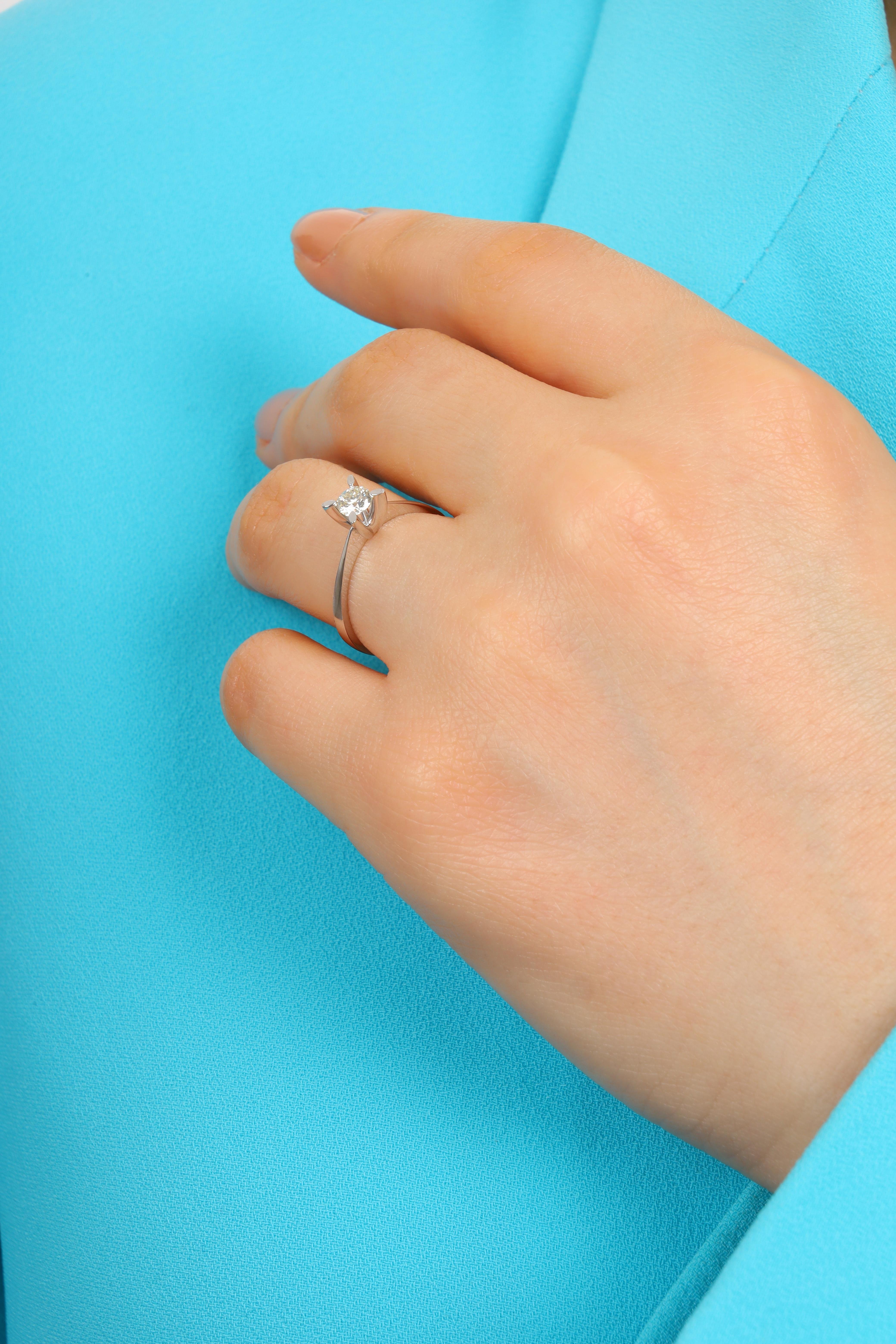 0,31 CT.TEKTAŞ PIRLANTA YÜZÜK