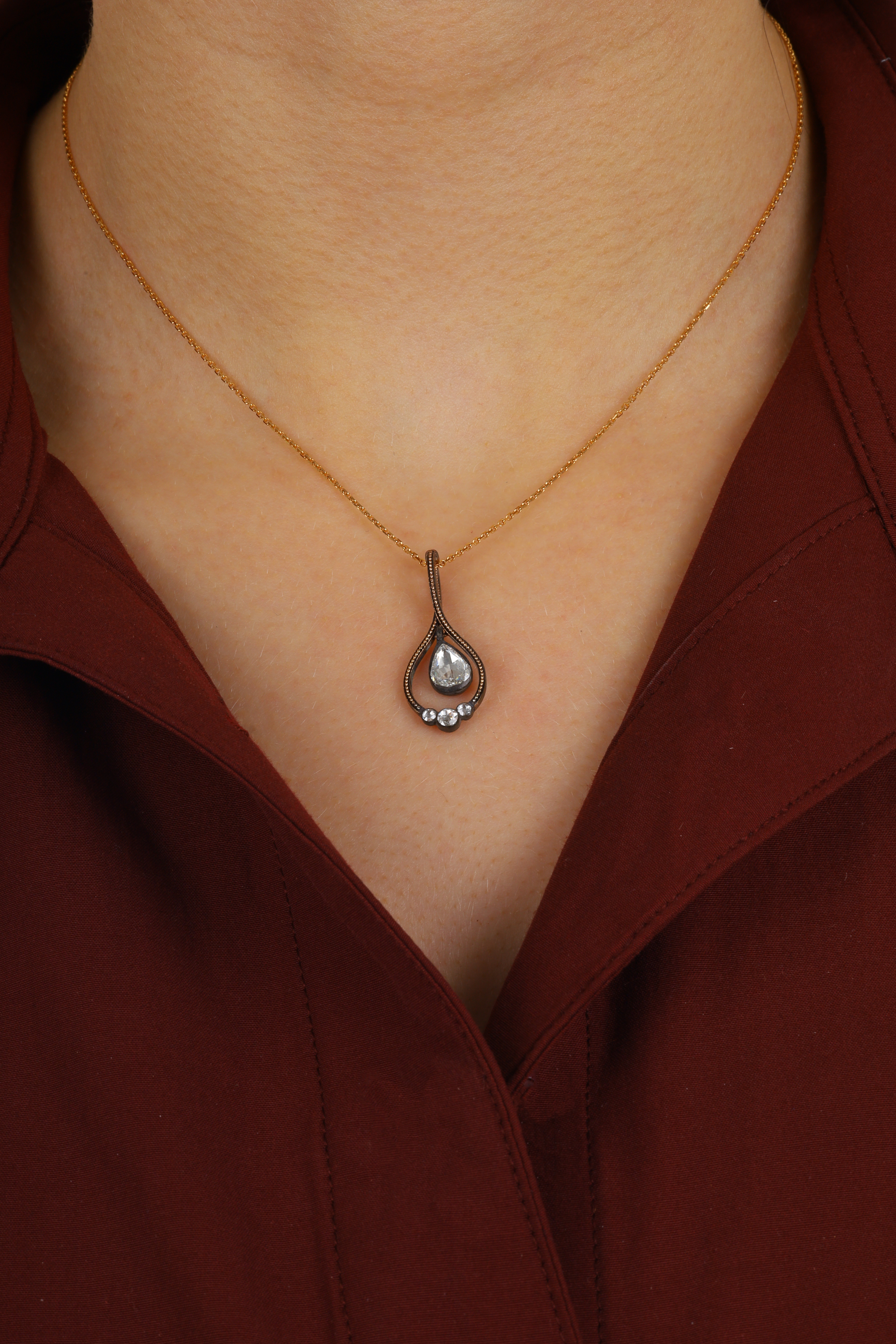 0,43 CT. ELMAS KOLYE