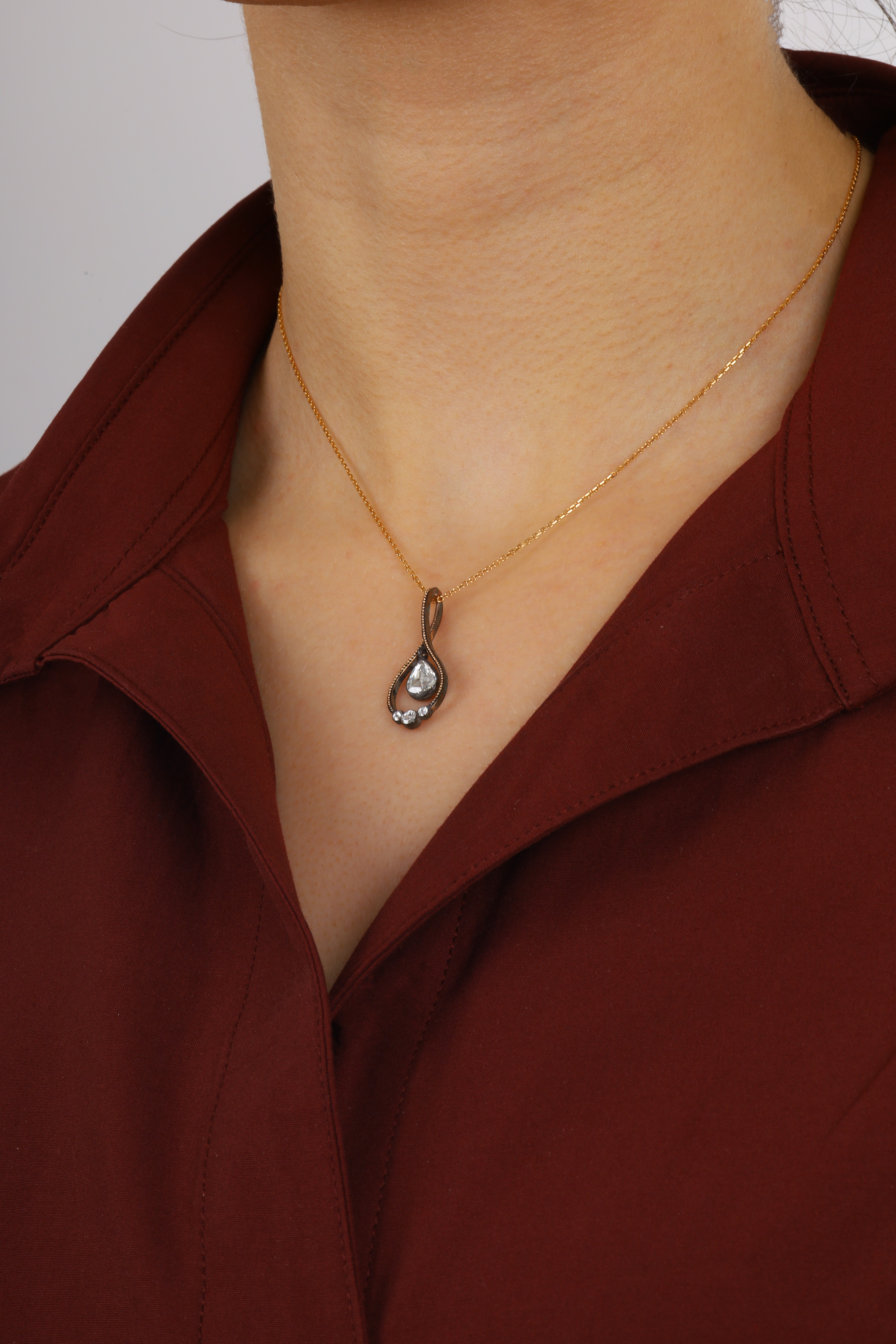 0,43 CT. ELMAS KOLYE
