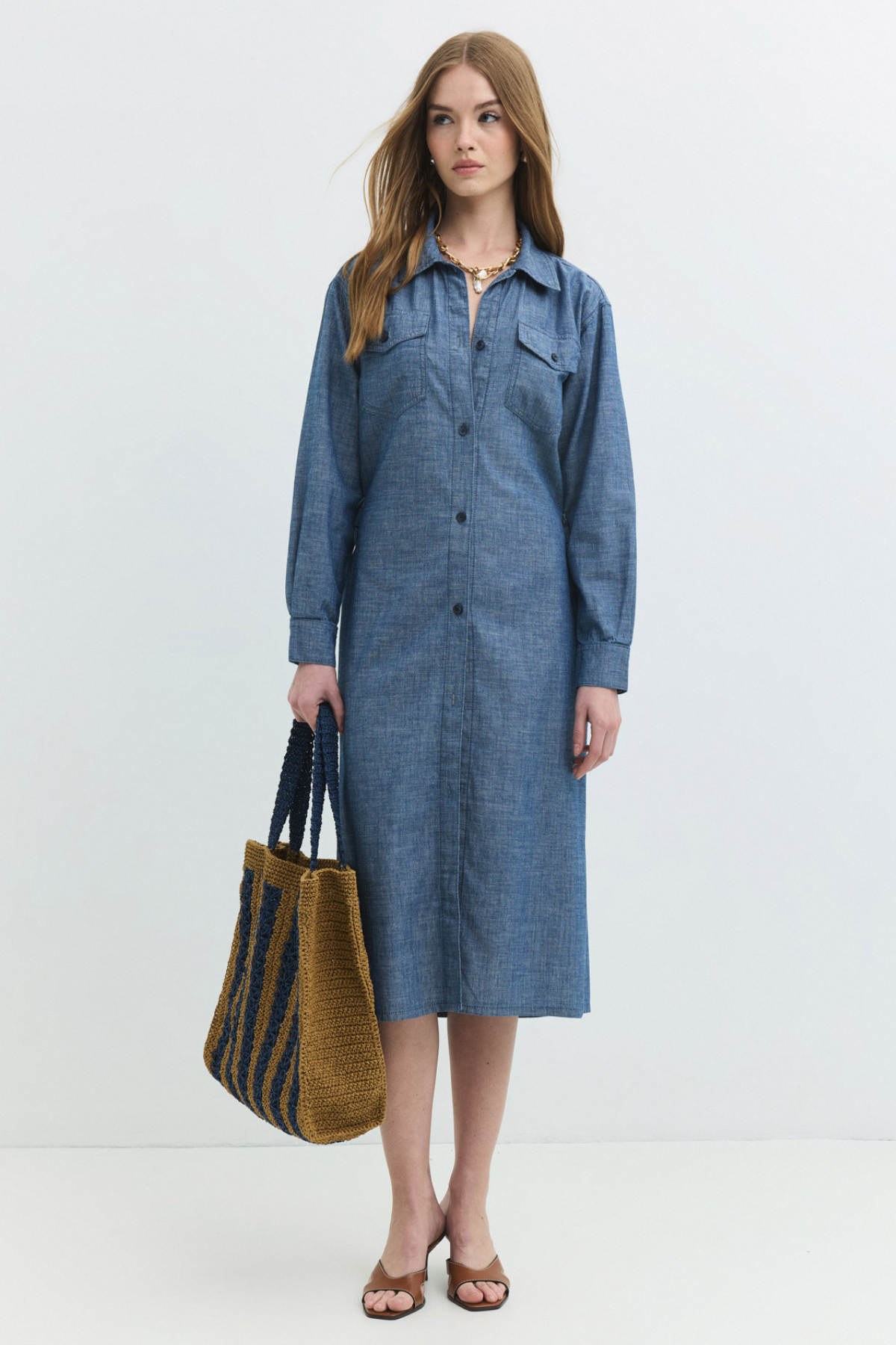 Oversize Fit Kuşaklı Chambray Orta İndigo Midi Jean Elbise